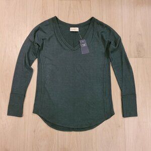 NWT ABERCROMBIE & FITCH | Soft Cozy V-Neck Long Sleeve Top | Sz. S